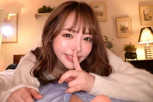 Chị gái trưởng thành thực sự biết cách chơi khi xem phim khiêu dâm