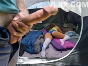 đi làm ăn với gã quản lý nổi tiếng dâm dê, em thư ký bị ép nện cả đêm