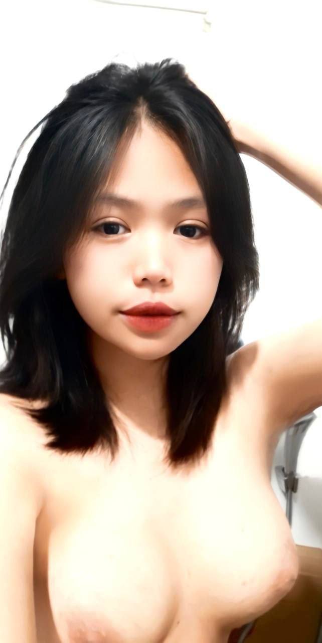 Chịu thế nào được trước chị gái gấu dâm như thế này